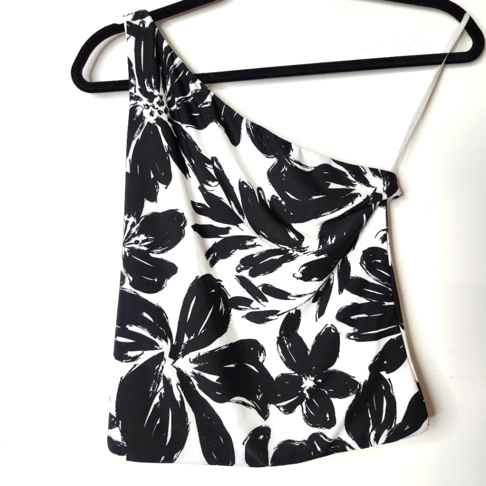 LILY MORGAN BLACK & WHITE FLORAL ONE SHOULDER TANK TOP SIZE SMALL